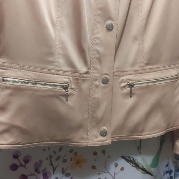 Jacket - Picture 4 of 4